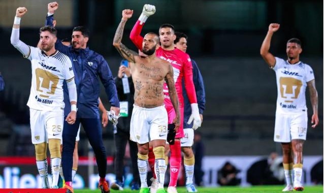 墨超第9战迎首胜 阿尔维斯老当益壮 每场跑11公里