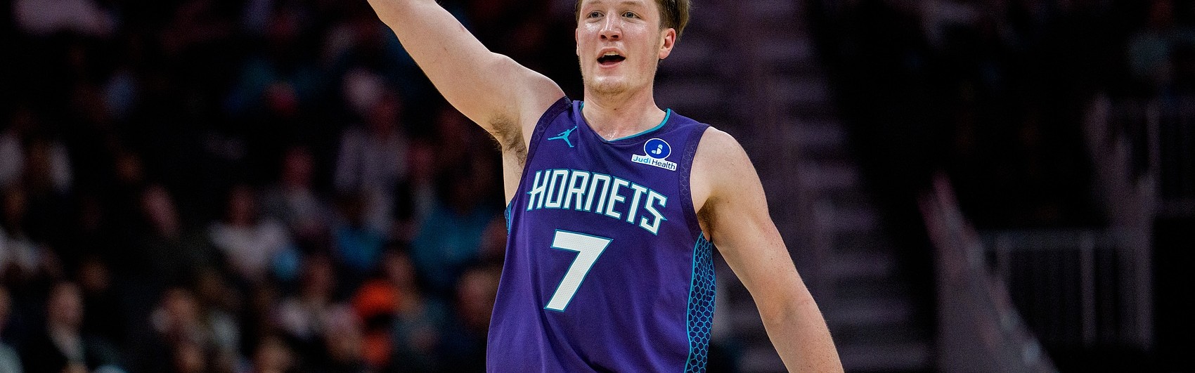 华体会官网入口-稳稳的幸福！4号秀克尼佩尔14中7&amp;三分8中4贡献20分4板 正负值+22