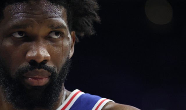 华体会官网APP-霍里：恩比德拿了钱所以不值得同情 他知道自己有伤才利益最大化