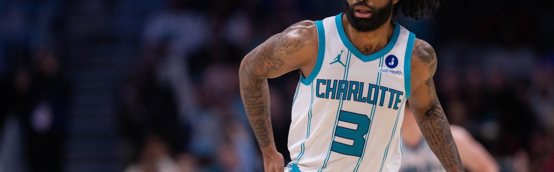 华体会官网APP-黄蜂主帅：科比·怀特有特别价值 多了一个持球点和进攻发起者