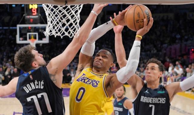 华体会官网APP-送走韦少成双方共识 为留詹姆斯他们必须孤注一掷